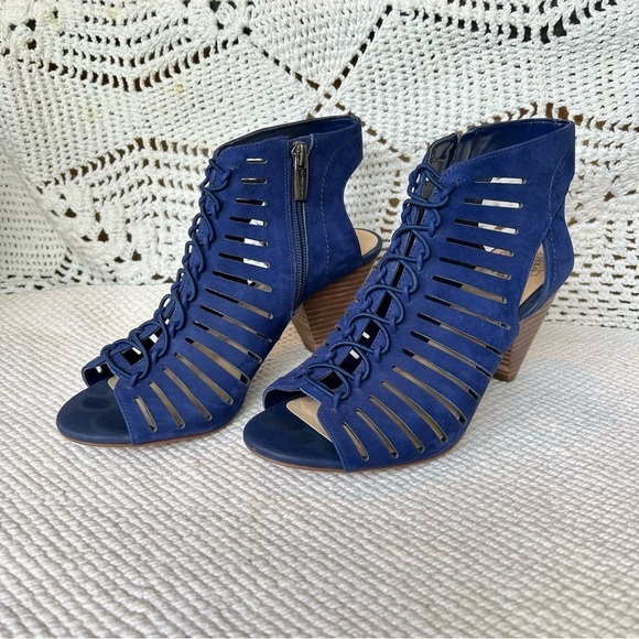 Vince Camuto Evalan Lace-up Leather Shoe Cobalt Blue Pointed Heel Size 7.5 W - Picture 2 of 12